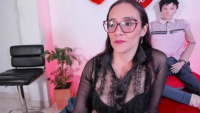 Snapshot of Jessica_Herrera_ chatting on 7, 11, 2025 Jessica Herrera online show from 7, 11, 2025