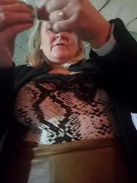 Snapshot of lady_charlyne chatting on 21, 3, 2025 lady charlyne online show from 21, 3, 2025