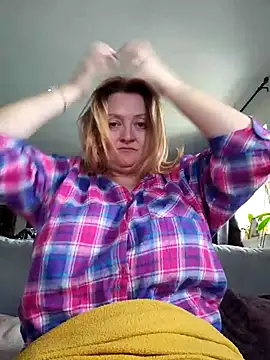 Snapshot of lady_charlyne chatting on 27, 11, 2025 lady charlyne online show from 27, 11, 2025