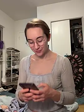 Snapshot of ketarisenup chatting on 17, 3, 2025 ketarisenup online show from 17, 3, 2025