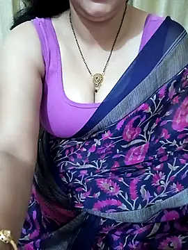 Snapshot of Priya_Boudi chatting on 10, 1, 2025 Priya Boudi online show from 10, 1, 2025