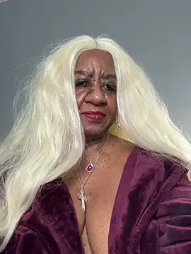 BreanaDivine online show from 17, 2, 2025