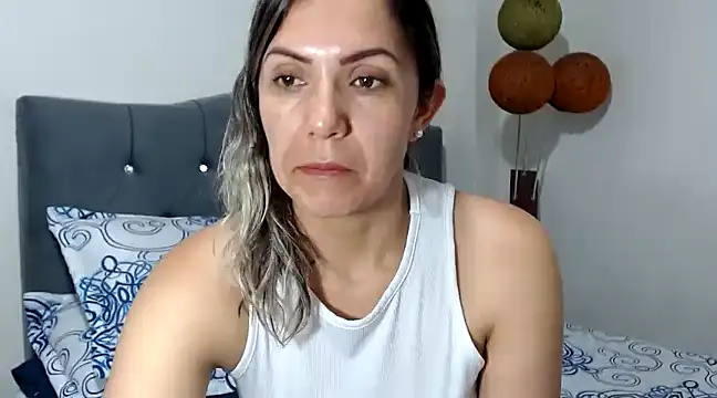 Chantal hott online show from 8, 3, 2025