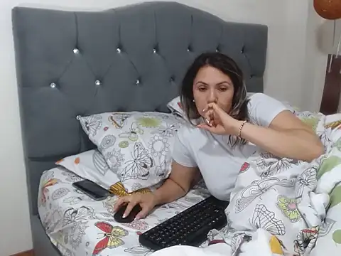 Chantal hott online show from 13, 3, 2025