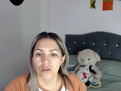 Chantal hott online show from 25, 3, 2026