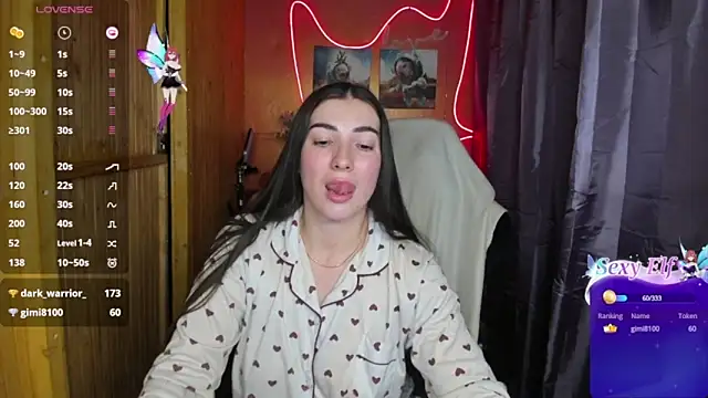 Snapshot of Fiery_Brunette_ chatting on 23, 12, 2024 Fiery Brunette  online show from 23, 12, 2024