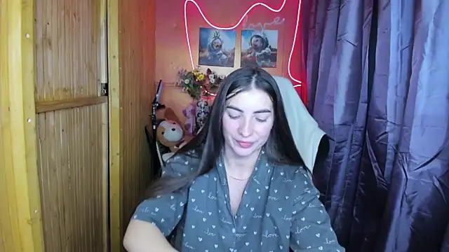 Snapshot of Fiery_Brunette_ chatting on 26, 12, 2024 Fiery Brunette  online show from 26, 12, 2024