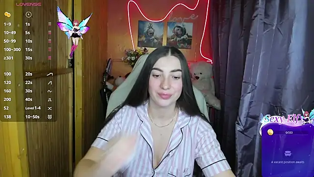 Snapshot of Fiery_Brunette_ chatting on 8, 1, 2025 Fiery Brunette  online show from 8, 1, 2025