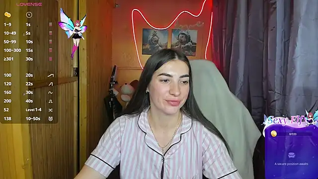 Snapshot of Fiery_Brunette_ chatting on 19, 2, 2025 Fiery Brunette  online show from 19, 2, 2025