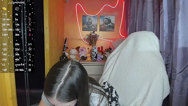 Snapshot of Fiery_Brunette_ chatting on 11, 3, 2025 Fiery Brunette  online show from 11, 3, 2025