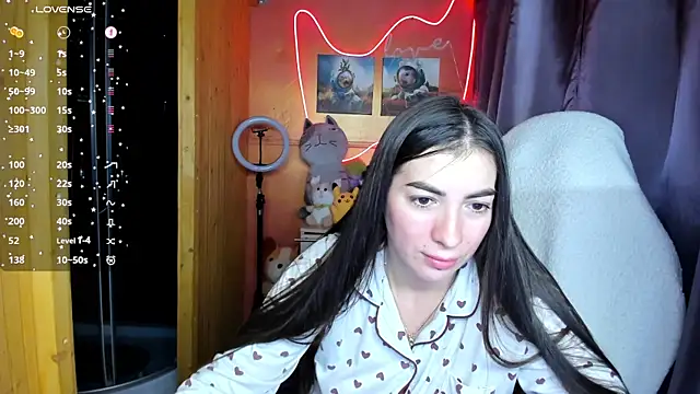 Snapshot of Fiery_Brunette_ chatting on 20, 9, 2025 Fiery Brunette  online show from 20, 9, 2025