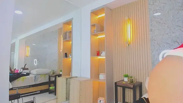 Snapshot of sabrina_shark_ chatting on 1, 12, 2025 sabrina shark online show from 1, 12, 2025