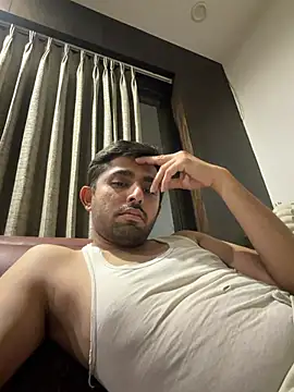 Snapshot of rhuh3991 chatting on 23, 4, 2026 rhuh3991 online show from 23, 4, 2026