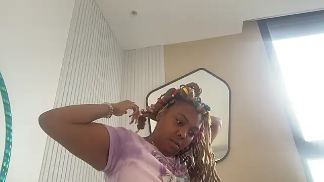 ChocolateCakeQueen online show from 24, 2, 2025