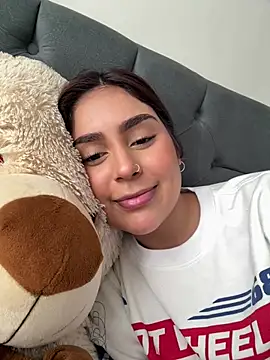 HazzelGray online show from 27, 2, 2025