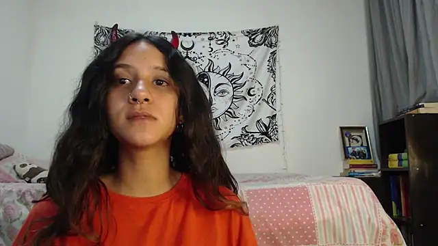 Snapshot of AlinaWoolf_ chatting on 11, 1, 2025 AlinaWoolf online show from 11, 1, 2025