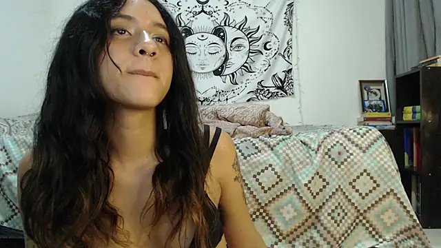 Snapshot of AlinaWoolf_ chatting on 2, 2, 2025 AlinaWoolf online show from 2, 2, 2025