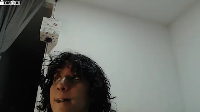 Snapshot of AlinaWoolf_ chatting on 15, 9, 2025 AlinaWoolf online show from 15, 9, 2025