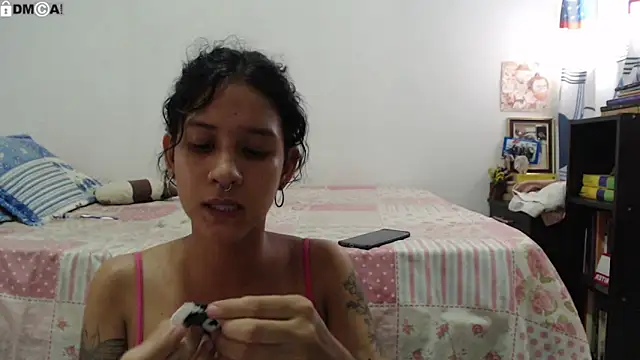 Snapshot of AlinaWoolf_ chatting on 9, 2, 2026 AlinaWoolf online show from 9, 2, 2026