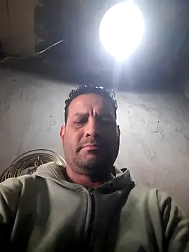 Snapshot of hecwil8 chatting on 23, 9, 2025 hecwil8 online show from 23, 9, 2025