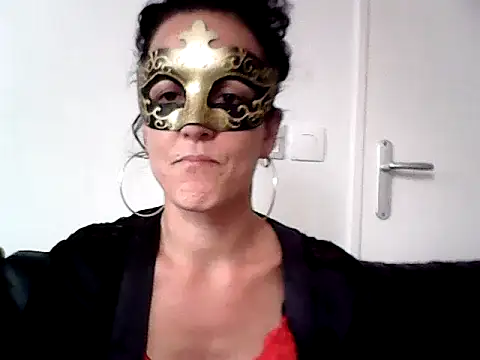 Masquegirlmysterious online show from 3, 10, 2025