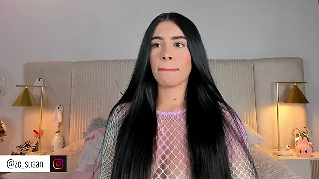 Snapshot of susan_zc chatting on 1, 11, 2025 susan zc online show from 1, 11, 2025