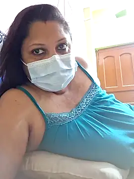 Snapshot of kunjan789 chatting on 6, 12, 2024 kunjan789 online show from 6, 12, 2024