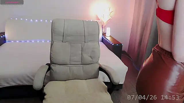 Kira Winner online show from 7, 4, 2026