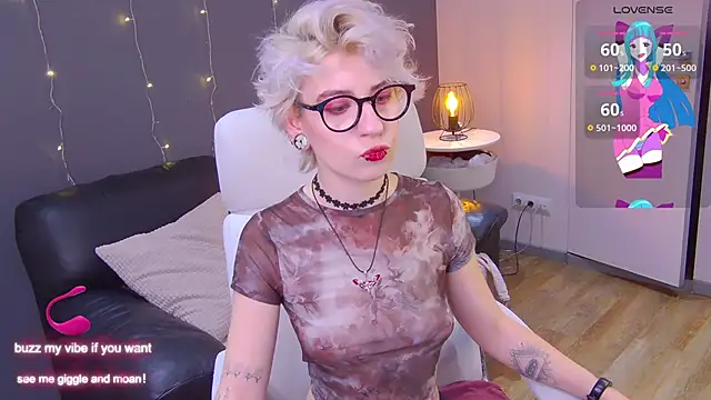 Snapshot of _Moonlight_t chatting on 1, 2, 2025 Moonlight t online show from 1, 2, 2025