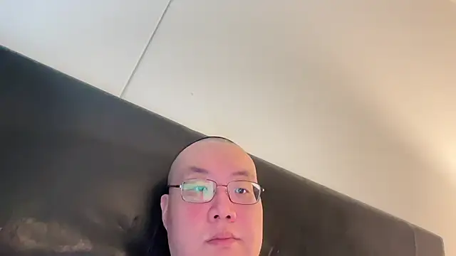 slaveasianboy online show from 20, 3, 2025