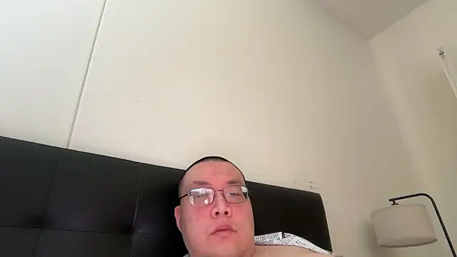 slaveasianboy online show from 14, 12, 2025