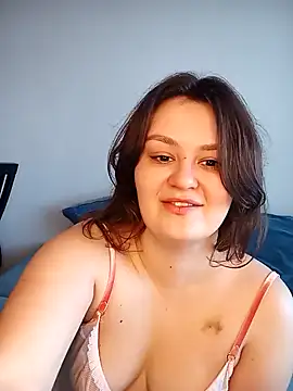 Snapshot of BlackCurly chatting on 5, 1, 2025 BlackCurly online show from 5, 1, 2025