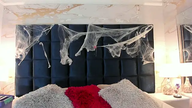 EVELIN MASON online show from 19, 10, 2025