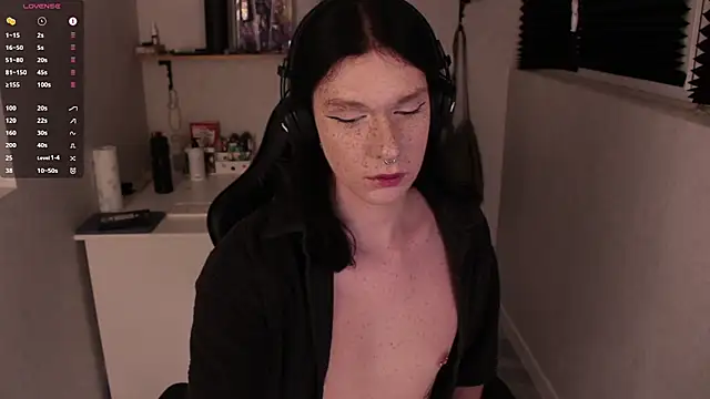 carthylovvve online show from 1, 12, 2024