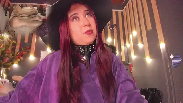 Snapshot of shaaroon_gold chatting on 17, 3, 2025 shaaroon gold online show from 17, 3, 2025