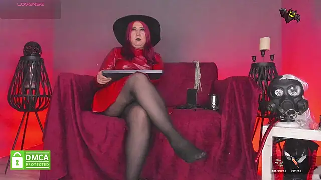 Snapshot of shaaroon_gold chatting on 8, 11, 2025 shaaroon gold online show from 8, 11, 2025