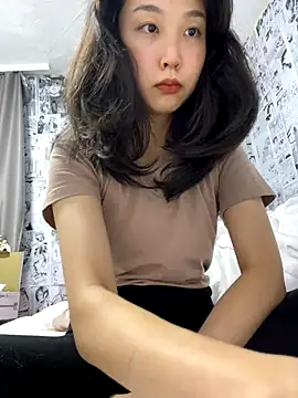 Snapshot of Minami_686 chatting on 8, 12, 2024 Minami 686 online show from 8, 12, 2024