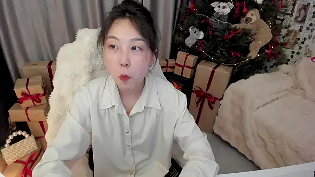 Snapshot of Minami_686 chatting on 20, 12, 2024 Minami 686 online show from 20, 12, 2024