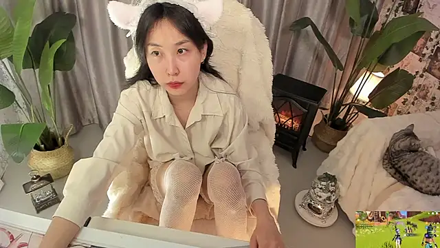 Snapshot of Minami_686 chatting on 11, 2, 2025 Minami 686 online show from 11, 2, 2025
