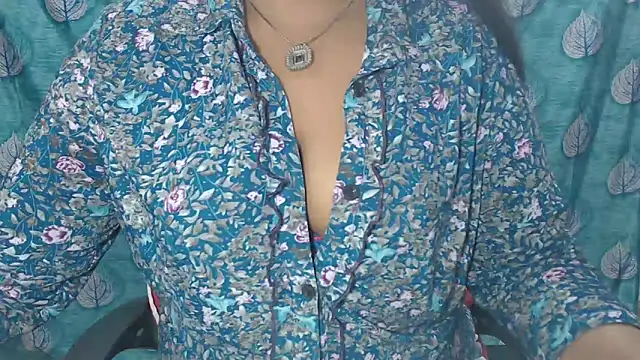 Snapshot of Sophia_your chatting on 7, 3, 2025 Sophia your online show from 7, 3, 2025