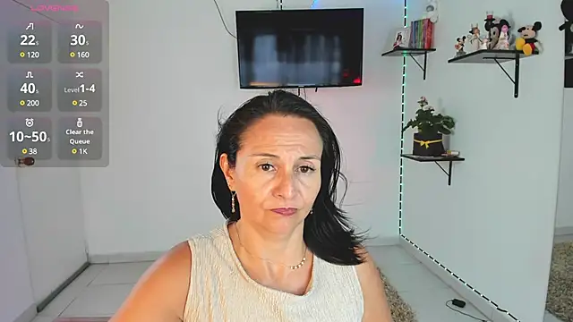 lollita 23  online show from 13, 1, 2025