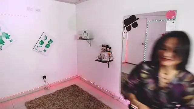 lollita 23  online show from 26, 9, 2025