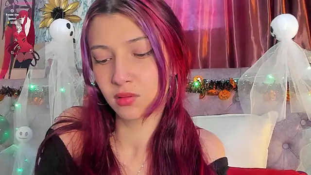  Scarlett 01 online show from 16, 10, 2025