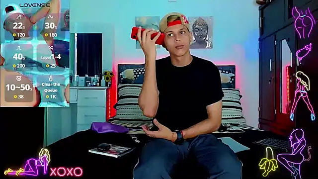 Liamscott  online show from 6, 10, 2025