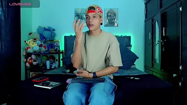 Liamscott  online show from 25, 10, 2025