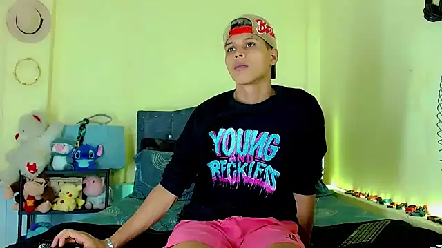 Liamscott  online show from 18, 4, 2026