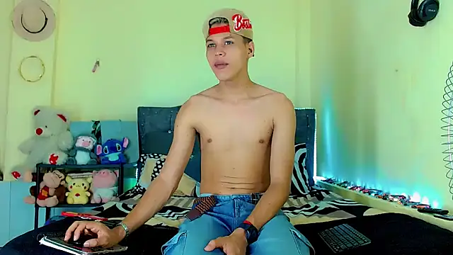 Liamscott  online show from 20, 4, 2026