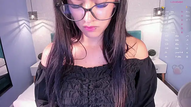 Snapshot of katherin_smith_ chatting on 22, 12, 2024 katherin smith online show from 22, 12, 2024