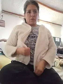 Snapshot of LucifernandaSw chatting on 20, 1, 2025 LucifernandaSw online show from 20, 1, 2025