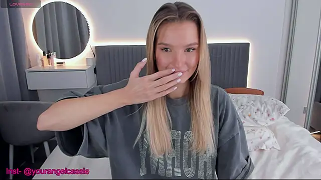 Snapshot of CassieRayss chatting on 9, 12, 2024 CassieRayss online show from 9, 12, 2024